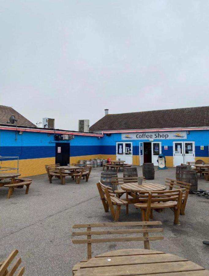The Luxury Wolds Retreat 6 Berth 3 Bedrooms Beds Made For Arrival Wifi Ingoldmells Luaran gambar