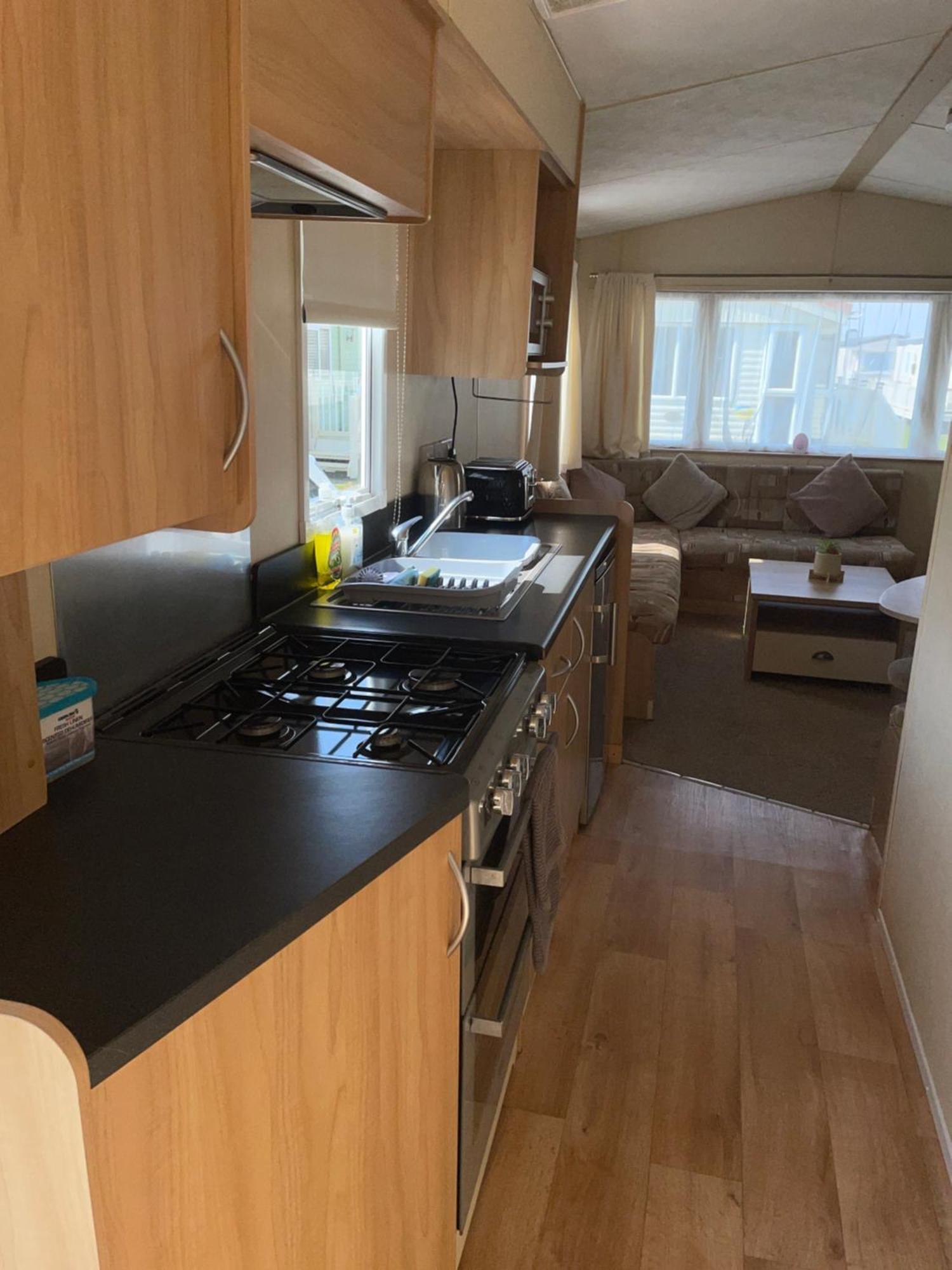 The Luxury Wolds Retreat 6 Berth 3 Bedrooms Beds Made For Arrival Wifi Ingoldmells Bilik gambar